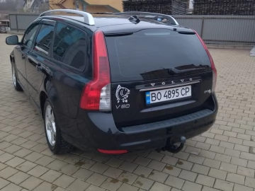 Авто Volvo V50 2012 № 7452219