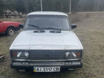 Авто ВАЗ 2107 1990 № 7453004