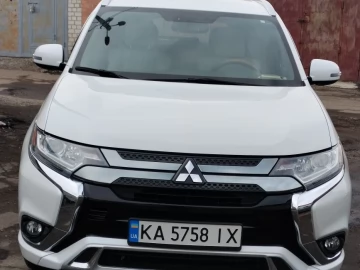 Авто Mitsubishi Outlander 2019 № 7453760