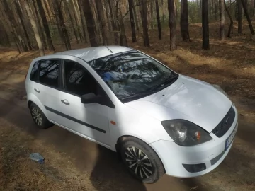 Авто Ford Fiesta 2007 № 7454009