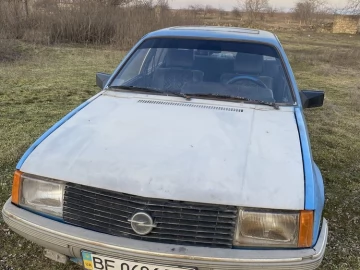 Авто Opel Rekord 1982 № 7454894
