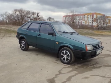 Авто ВАЗ 2109 1990 № 7455076