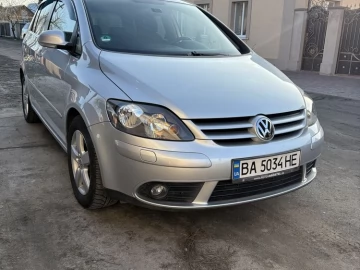 Авто Volkswagen Golf Plus 2008 № 7455128