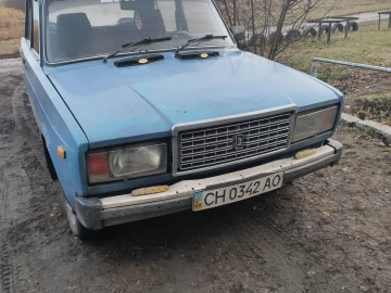 Авто ВАЗ 2107 1987 № 7456609