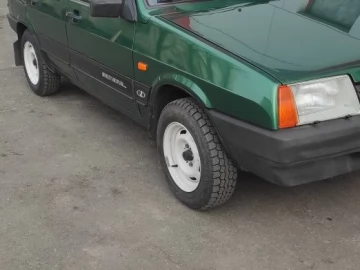 Авто ВАЗ 2109 2004 № 7457356