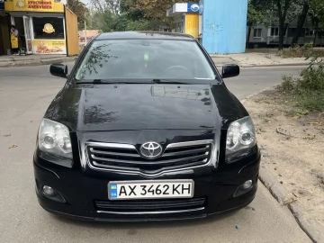 Авто Toyota Avensis 2004 № 7457435
