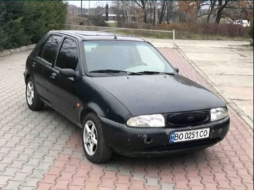 Авто Mazda 121 1996 № 7457581