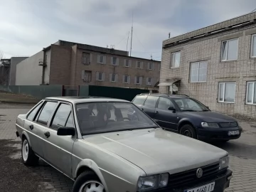 Авто Volkswagen Passat Sedan 1986 № 7457946