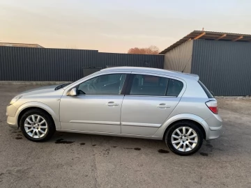 Авто Opel Astra 2004 № 7458458