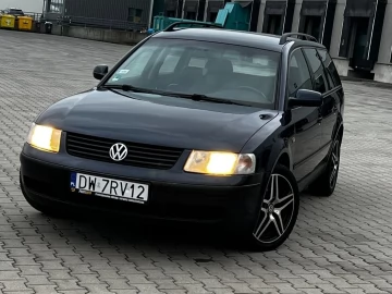 Авто Volkswagen Passat Sedan 2000 № 7458606