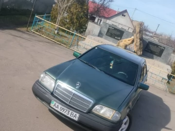 Авто Mercedes C Серия 1993 № 7458625