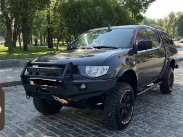 Авто Mitsubishi L 200 2011 № 7460707