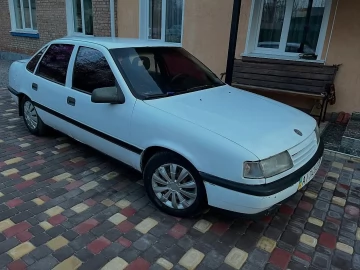 Авто Opel Vectra 1991 № 7461086