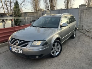 Авто Volkswagen Passat Variant 2004 № 7461137