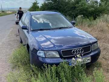 Авто Audi A4 2000 № 7461371