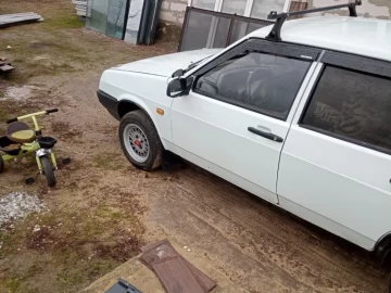Авто ВАЗ 21099 1995 № 7462038