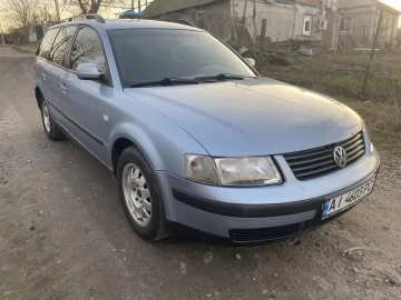 Авто Volkswagen Passat Variant 1999 № 7463617