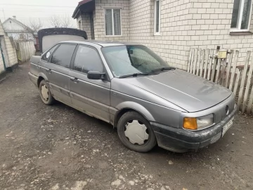 Авто Volkswagen Passat Sedan 1991 № 7465125