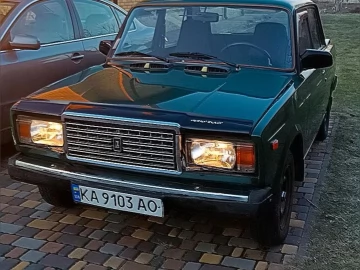 Авто ВАЗ 2107 1998 № 7466937