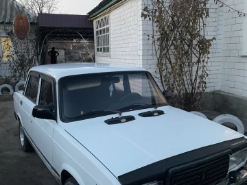 Авто ВАЗ 2107 1990 № 7467078