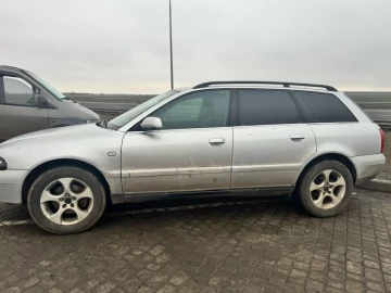 Авто Audi A4 2000 № 7467165