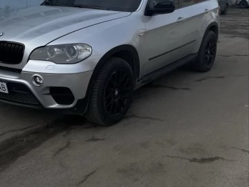 Авто BMW X5 2010 № 7468326