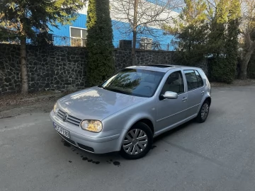 Авто Volkswagen Golf 2001 № 7471231
