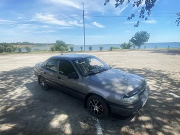 Авто Opel Vectra 1992 № 7472701