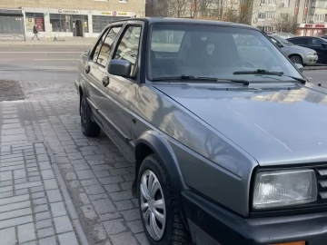 Авто Volkswagen Jetta 1988 № 7473534