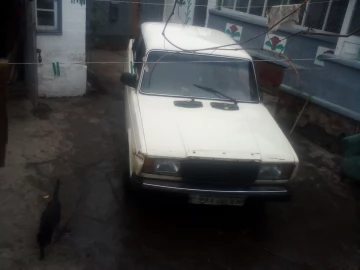 Авто ВАЗ 2107 1997 № 7476032