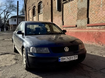 Авто Volkswagen Passat Sedan 1998 № 7476088