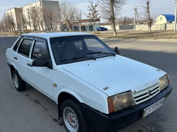 Авто ВАЗ 21099 1995 № 7476560