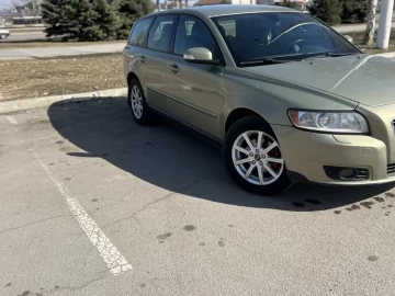 Авто Volvo V50 2008 № 7478538
