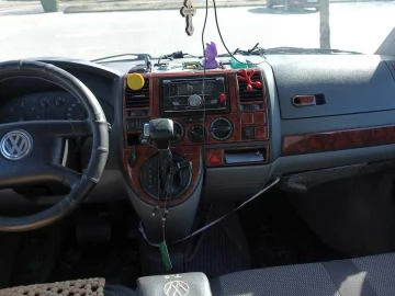 Авто Volkswagen Transporter 2006 № 7481902