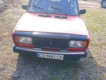 Авто ВАЗ 2107 1985 № 7482001