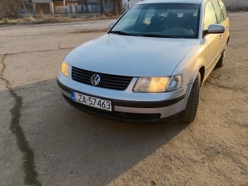 Авто Volkswagen Passat Hatchback 1999 № 7484108