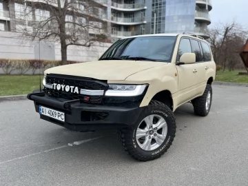 Авто Toyota Land Cruiser 100 2001 № 7484496