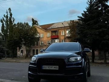 Авто Audi Q7 2011 № 7484556