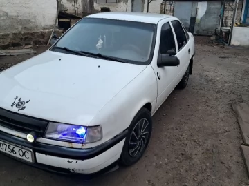 Авто Opel Vectra 1990 № 7486157