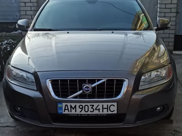 Авто Volvo V70 2008 № 7486170