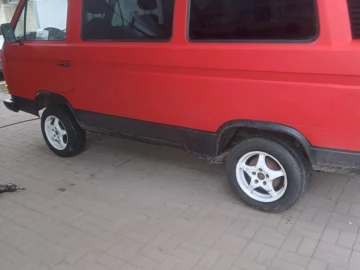 Авто Volkswagen Transporter 1983 № 7486238