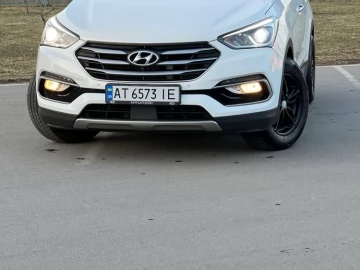 Авто Hyundai Santa Fe 2017 № 7486413