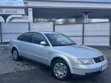 Авто Volkswagen Passat Sedan 2000 № 7493327