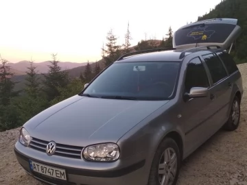 Авто Volkswagen Golf 2002 № 7493916
