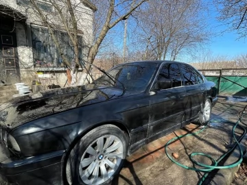 Авто BMW 5 Серия 1993 № 7494000