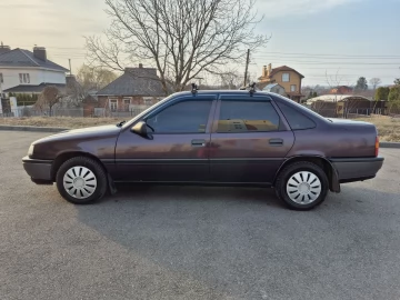 Авто Opel Vectra 1992 № 7494256