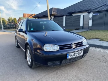 Авто Volkswagen Golf 2000 № 7494268