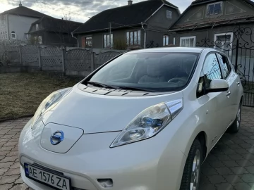 Авто Nissan Leaf 2012 № 7494350