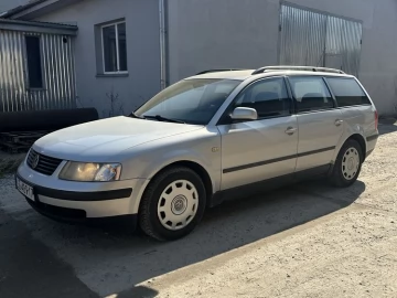 Авто Volkswagen Passat Variant 2000 № 7494365