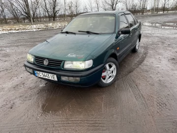 Авто Volkswagen Passat Sedan 1995 № 7496172